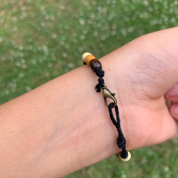 Handmade wood beaded bracelet. - Picture 2 of 5